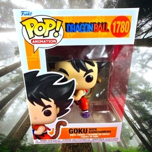 Goku with kamehameha funko # 1780 (nib) With Pop Protector